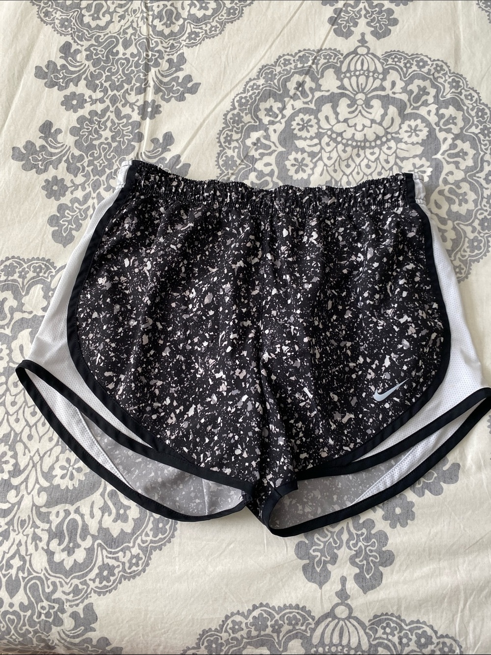 Running shorts